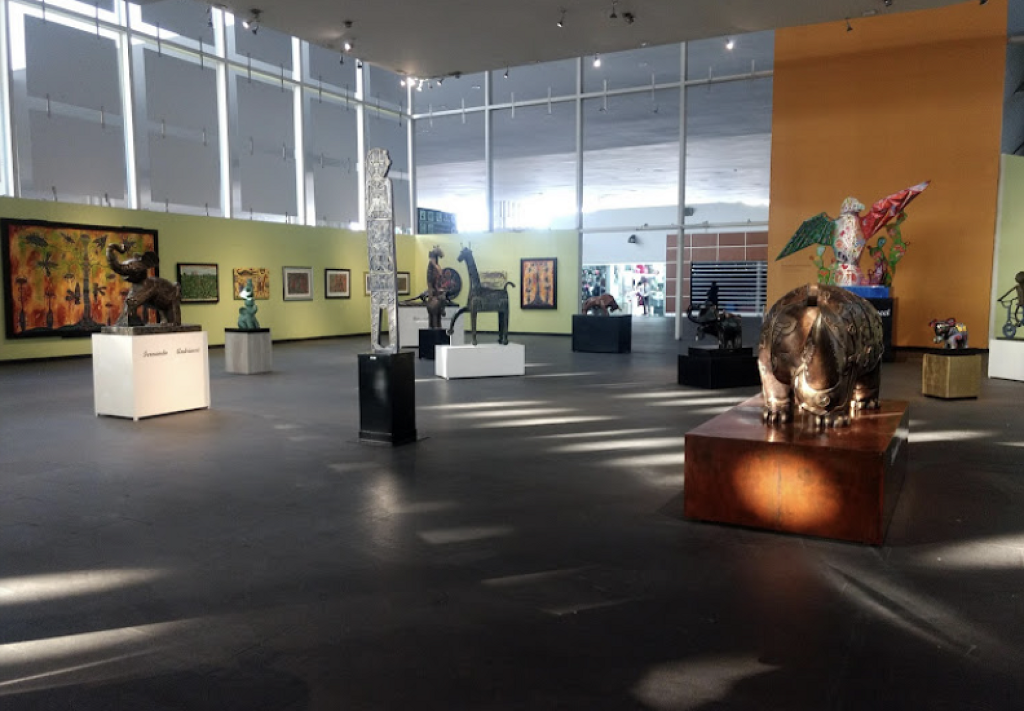 Sala de Exposiciones de la Terminal 2 del Aeropuerto Internacional de la Ciudad de México Benito Juárez-1