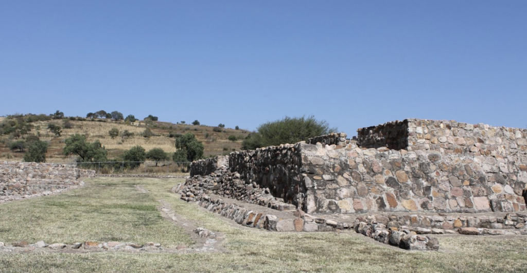 Sala Introductoria a la Zona Arqueológica de Huandacareo-0
