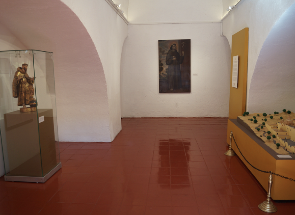 Sala San Francisco Arte e Historia. Un enfoque en el tiempo-0
