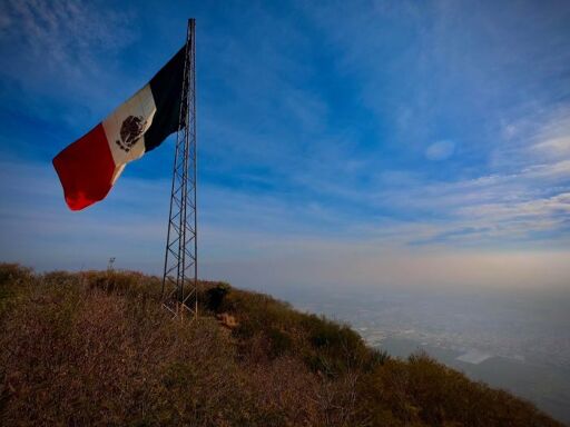 Sube a la Bandera-0
