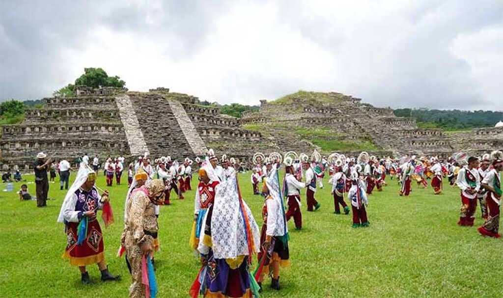 Zona Arqueológica Yohualichan-0