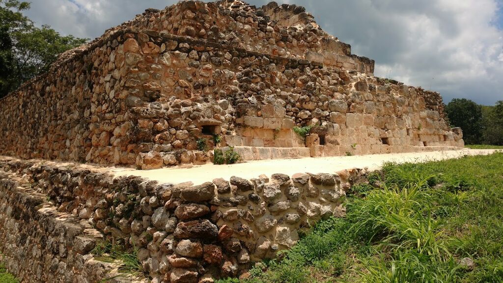 Zona arqueológica de Oxkintok-1