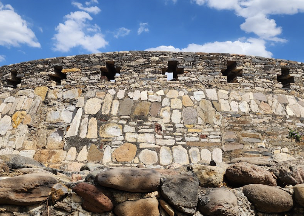Zona arqueológica Los Toriles-2
