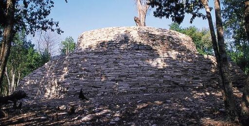 Zona arqueológica El Sabinito-0